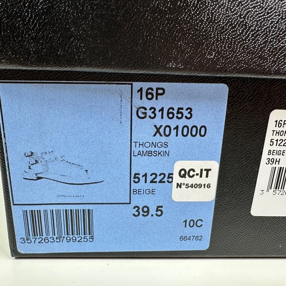 CHANEL Faux Pearl Thong Flat Beige Sandal Women's Size 39 1/2 With Box - Picture 4 of 16